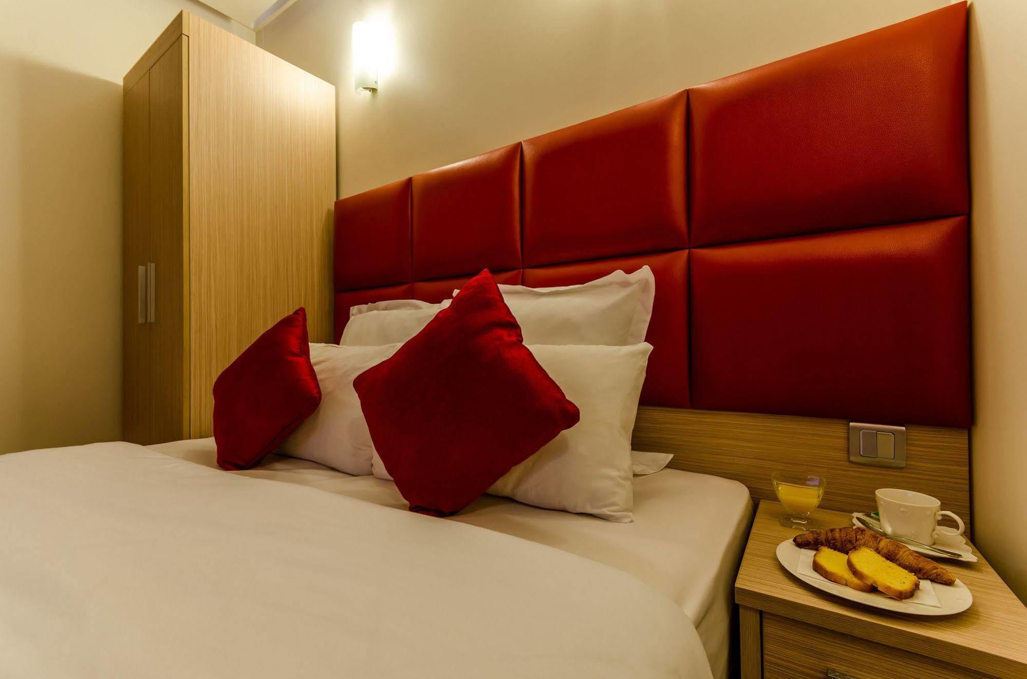 Hotel Riviera Renovated Παρίσι Εξωτερικό φωτογραφία