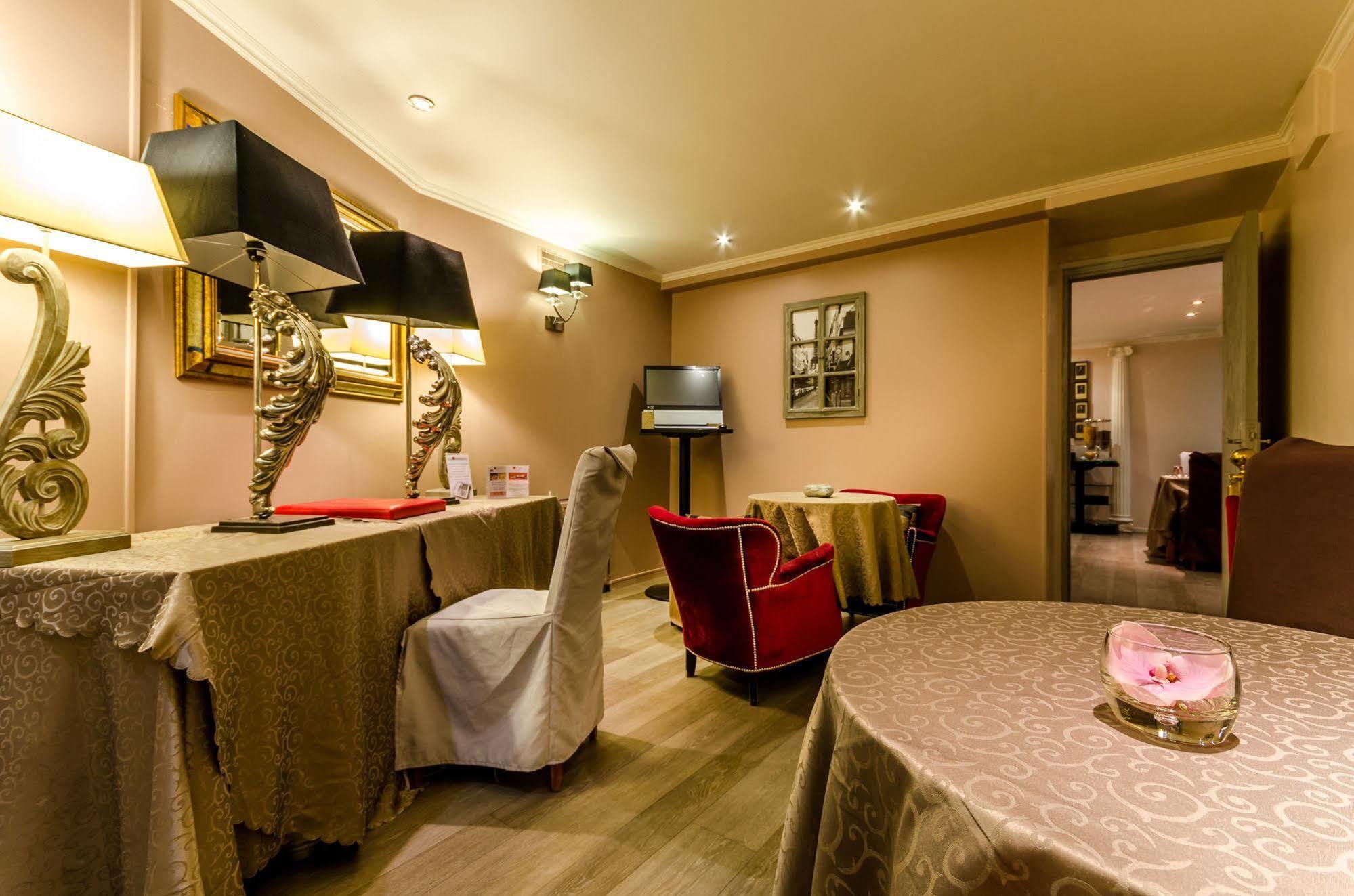 Hotel Riviera Renovated Παρίσι Εξωτερικό φωτογραφία